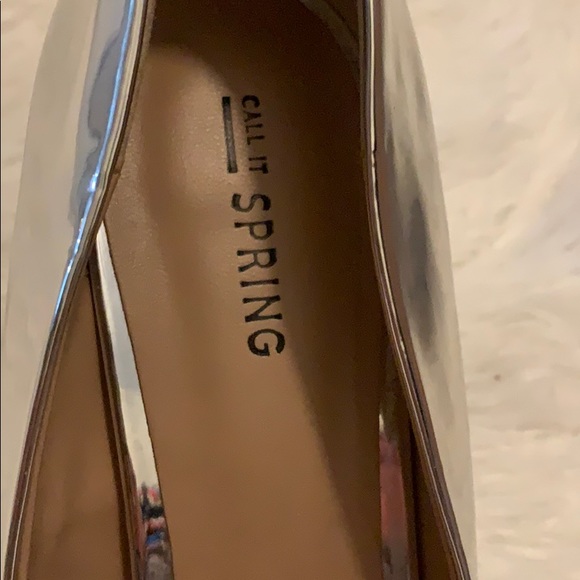 Call It Spring metallic silver size 9 - Picture 4 of 12